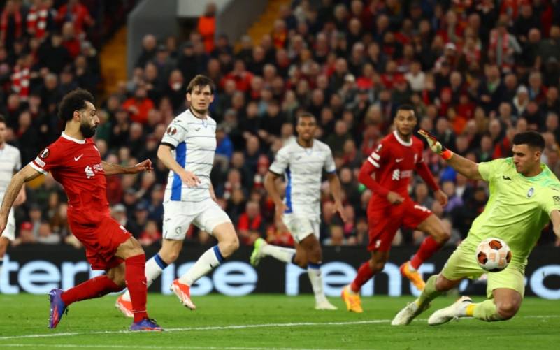 转折点!法兰克福内部沟通,欧冠赛前攻防权衡,压力陡增,纪律约束更严格的简单介绍 转折点!法兰克福内部沟通,欧冠赛前攻防权衡,压力陡增,纪律约束更严格的简单介绍