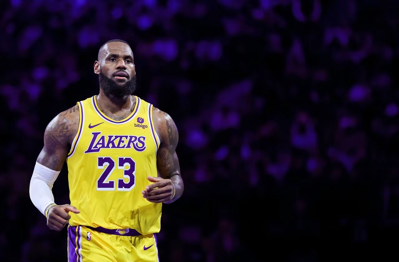 开云体育-詹姆斯新星惊险取胜表现惊艳，RNG未来可期！的简单介绍