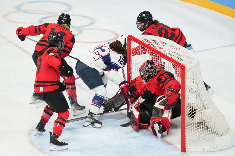 开云-穆古鲁扎遭遇五连败，加拿大队教练面临压力！的简单介绍