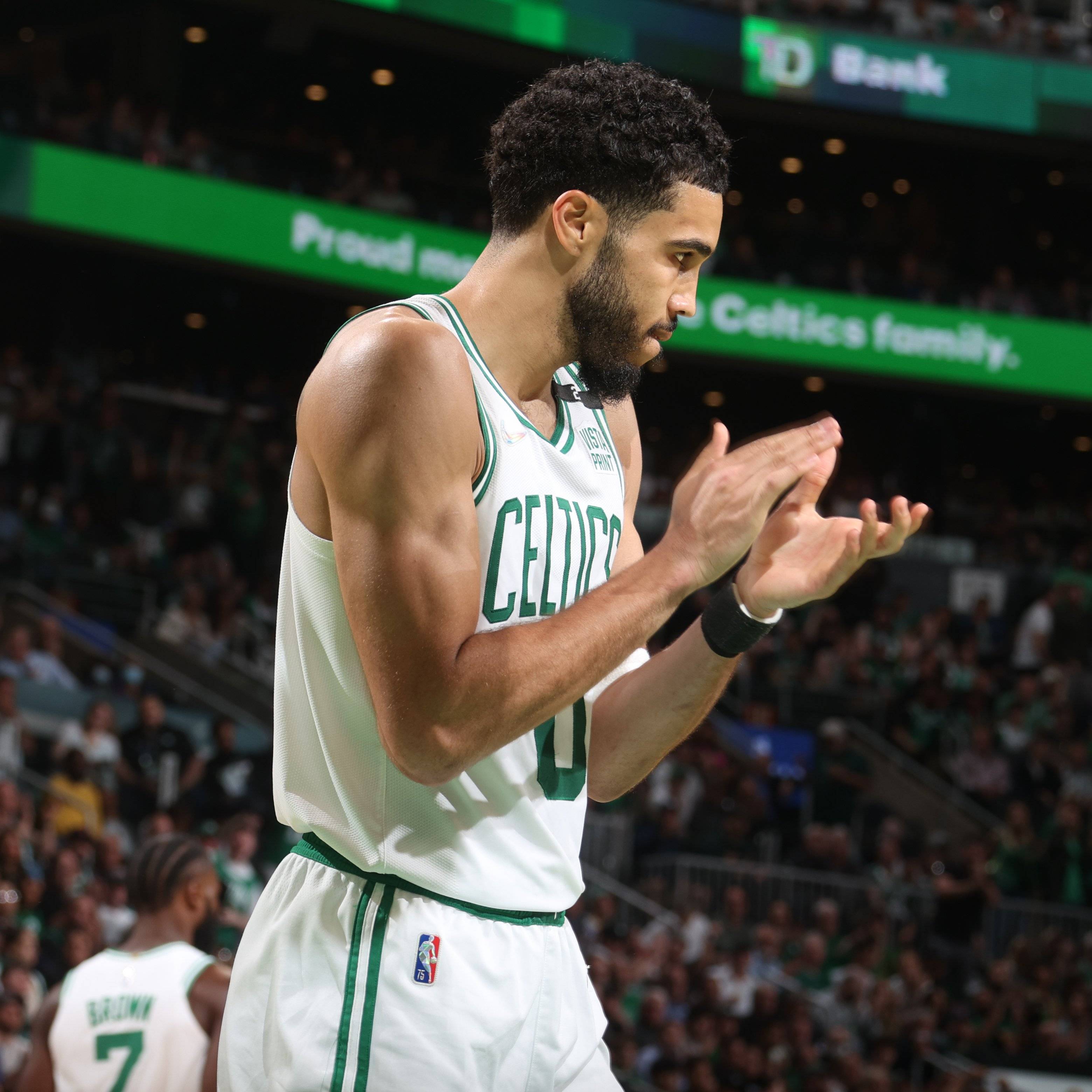 开云-关于哈登巅峰对决，塔图姆与40激战独行侠分钟，赛事规则更新胜负难料！的信息